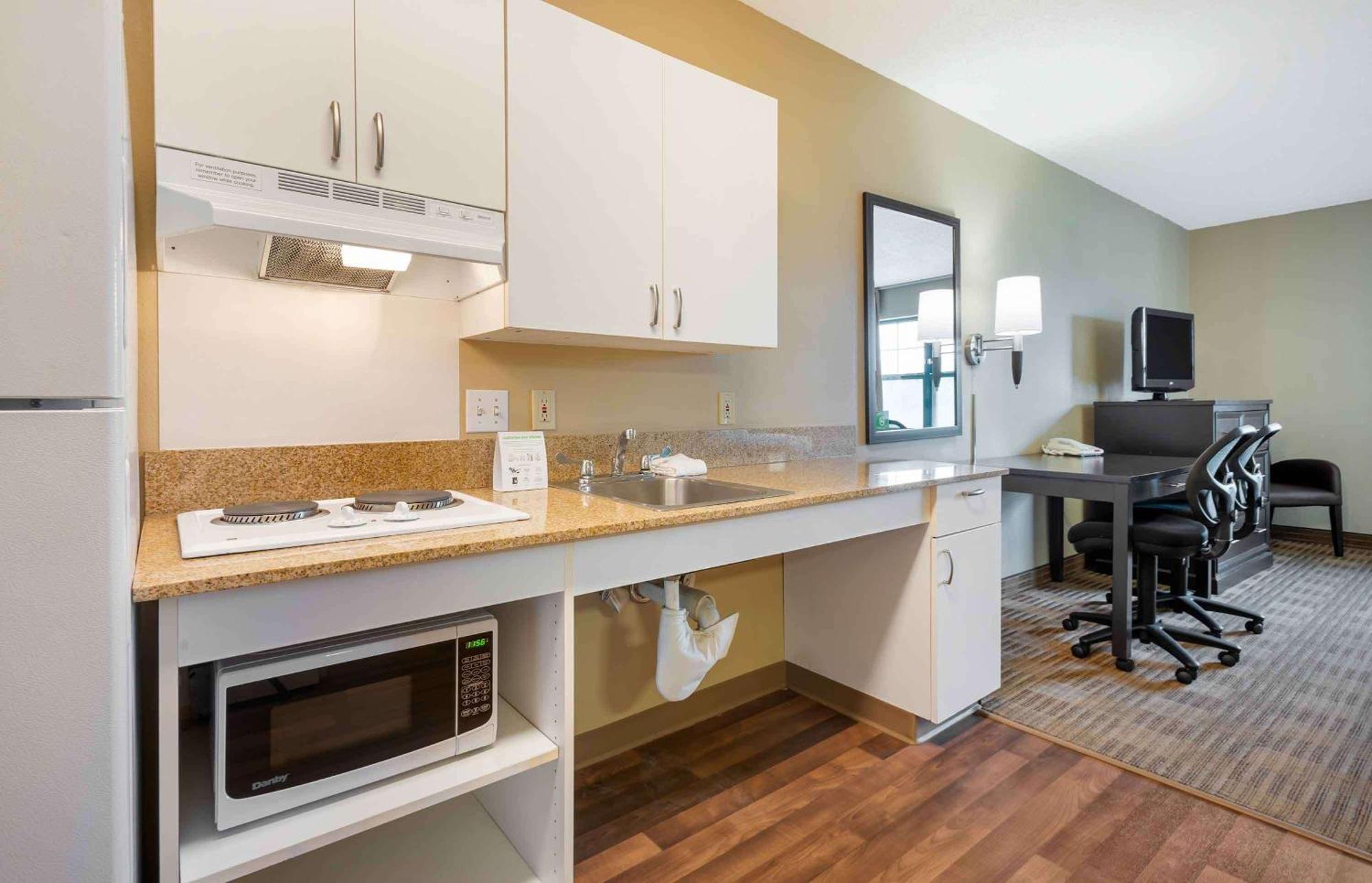 Extended Stay America Suites - Secaucus - Meadowlands Exterior photo